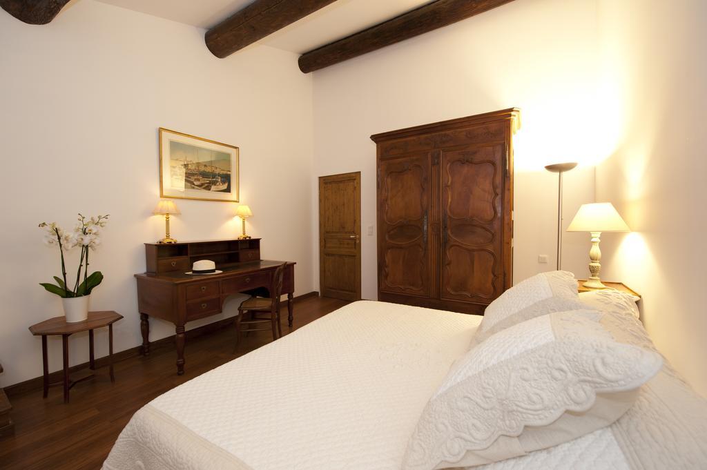 La Maison Du Peintre En Provence Mallemort Δωμάτιο φωτογραφία